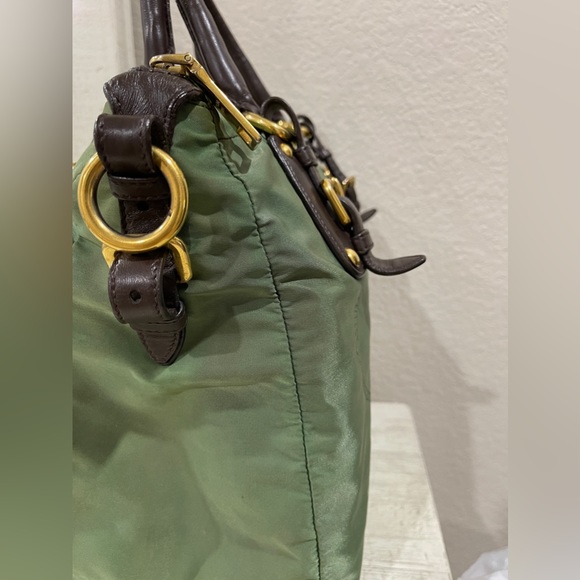 PRADA Authentic Crossbody Bag (Handbag) - Picture 15 of 16